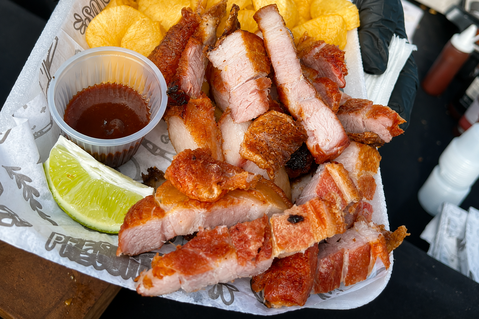 Festival “Tô de Bacon a Vida” agita Jardim Canadá com gastronomia e música