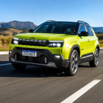 Jeep Avenger estreia no Brasil com tecnologia híbrida e ADAS 2