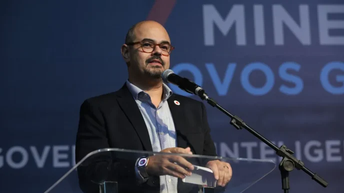 Simões CDL Giç