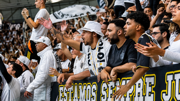Torcida alvinegra na Arena MRV