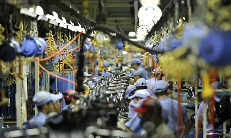 Indústria de Minas recua 1,3% em junho e perde ritmo