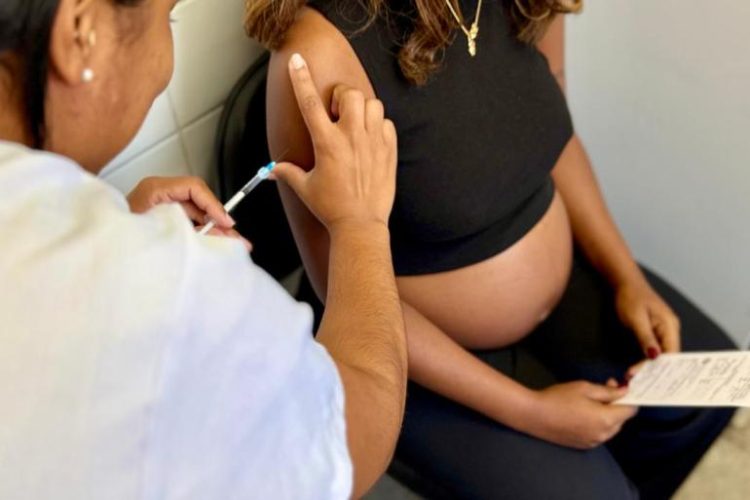 PBH amplia vacinação e convoca crianças, adolescentes e gestantes