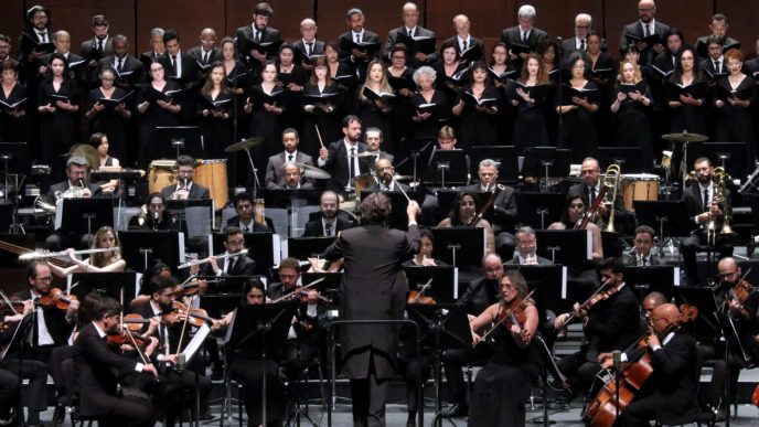 Orquestra Sinfônica de Minas Gerais e Coral Lírico d e Minas