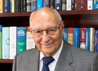 Professor Ives Gandra Martis 01