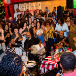 Véspera de feriado tem Samba de Boa na Praça com Criolo em BH