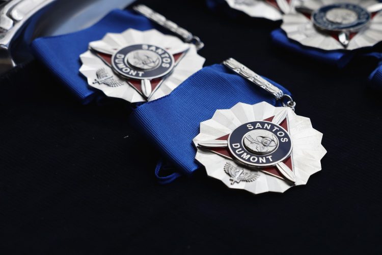Medalha Santos Dumont será entre a 130 autoridades